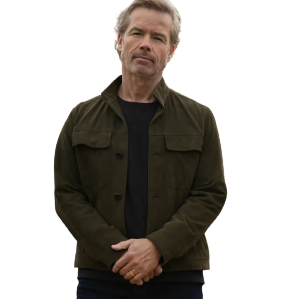 The Woman in Cabin 10 Guy Pearce Green Jacket - Image 2