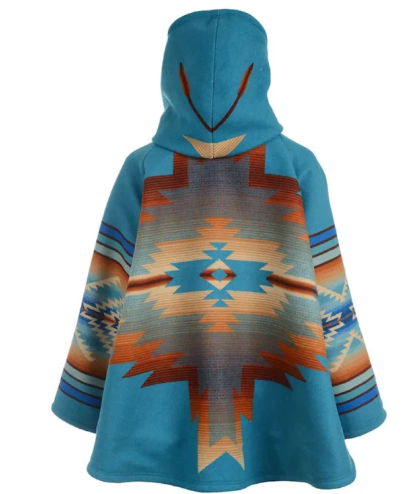 Kelly Reilly Yellowstone S03 Duffle Poncho - Image 3